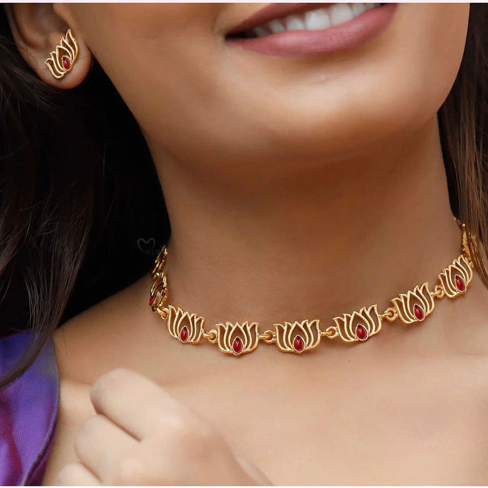 Lotus Pota Necklace in Gold Tone | Bridal Jewellery India