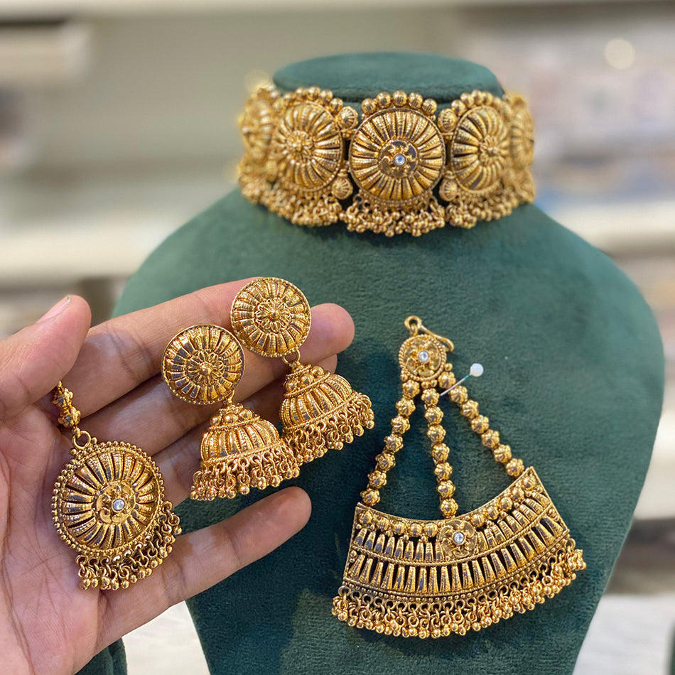 Gold Plated Earrings with Maang Tikka and Pasa | Bridal Jewellery India