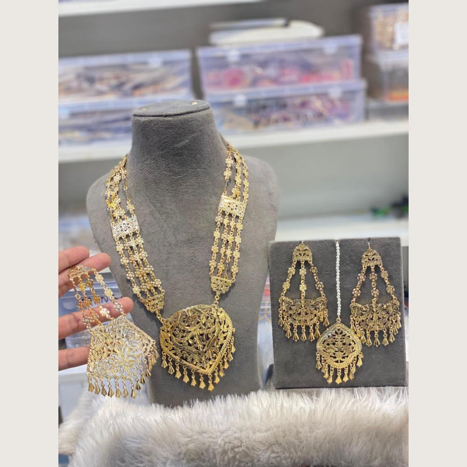 Round Filigree Necklace in Gold Plated for Occasion | Bridal Jewellery India