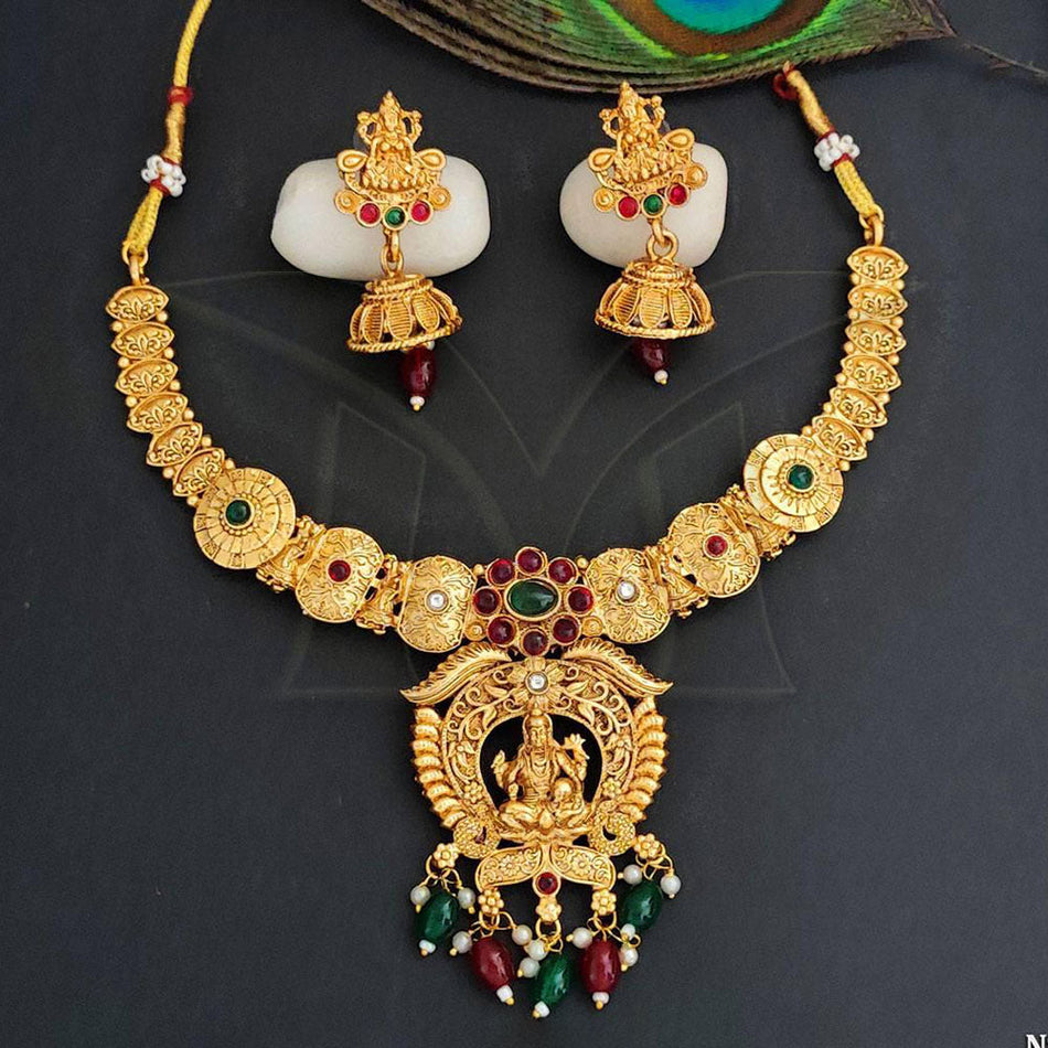 Kundan Choker Necklace for Bridal Occasion in Gold Plated | Bridal Jewellery India