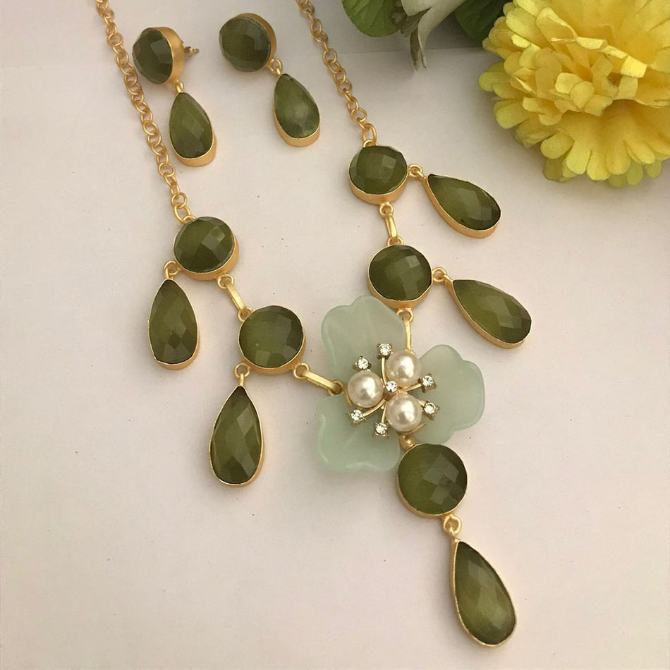 Floral Pota Necklace in 14K Gold Plated | Bridal Jewellery India
