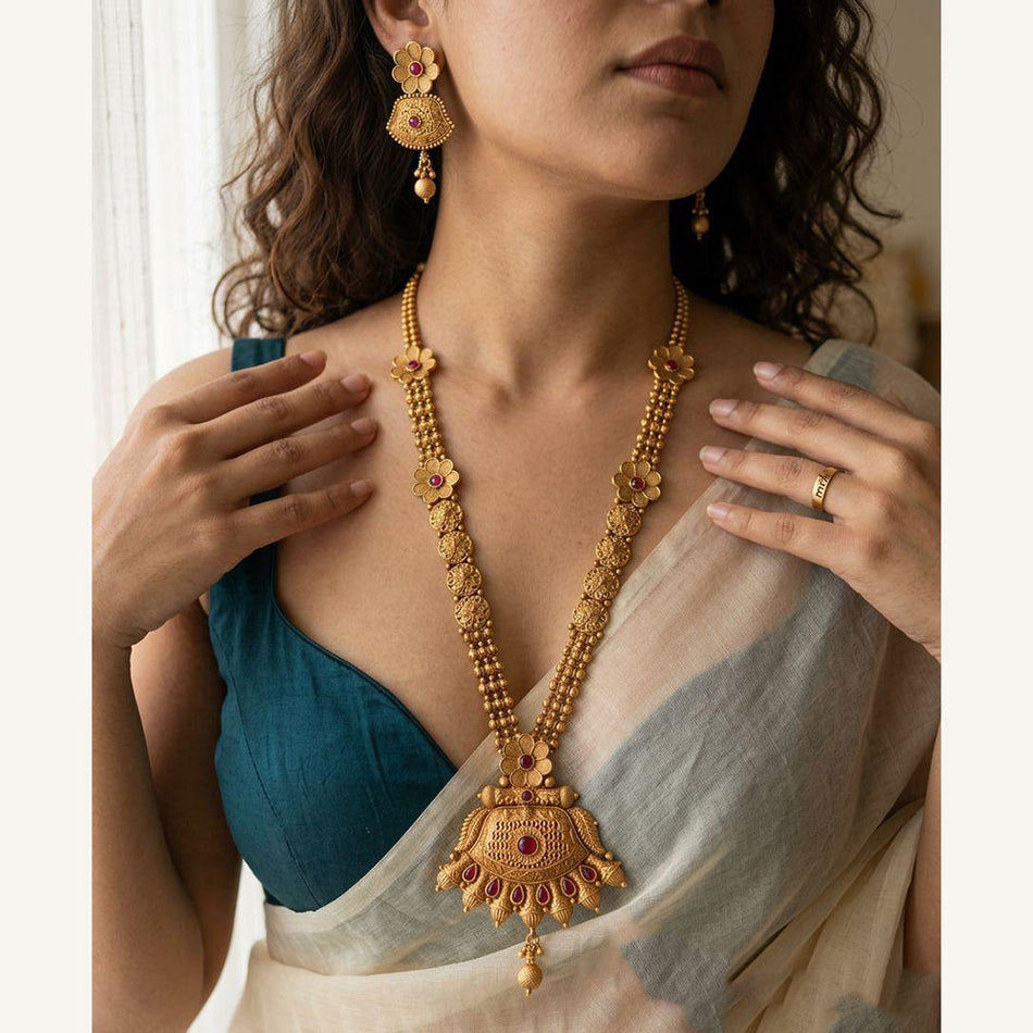 Pota Stone   Pearl Necklace in 18K Gold Plated | Bridal Jewellery India
