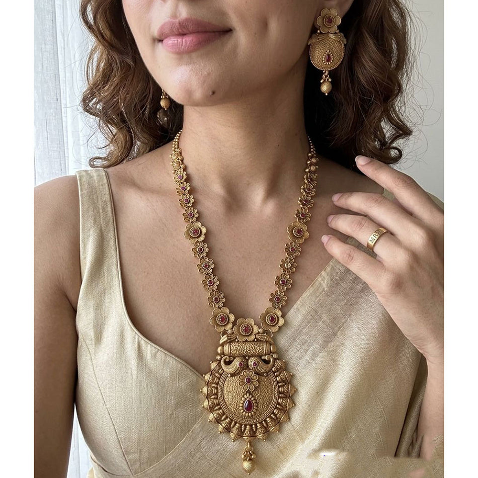 Pota Stone Necklace in Gold Tone | Bridal Jewellery India