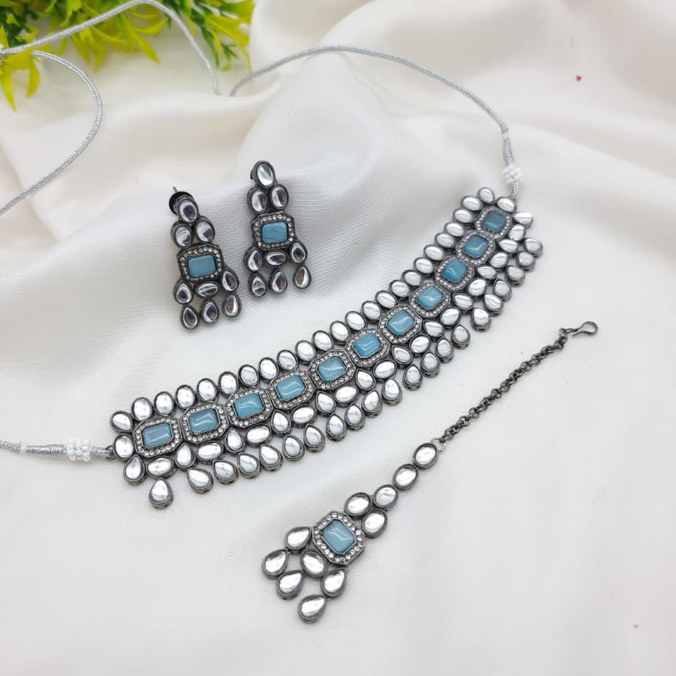 Pota Stone Choker Necklace in Gold Tone | Bridal Jewellery India
