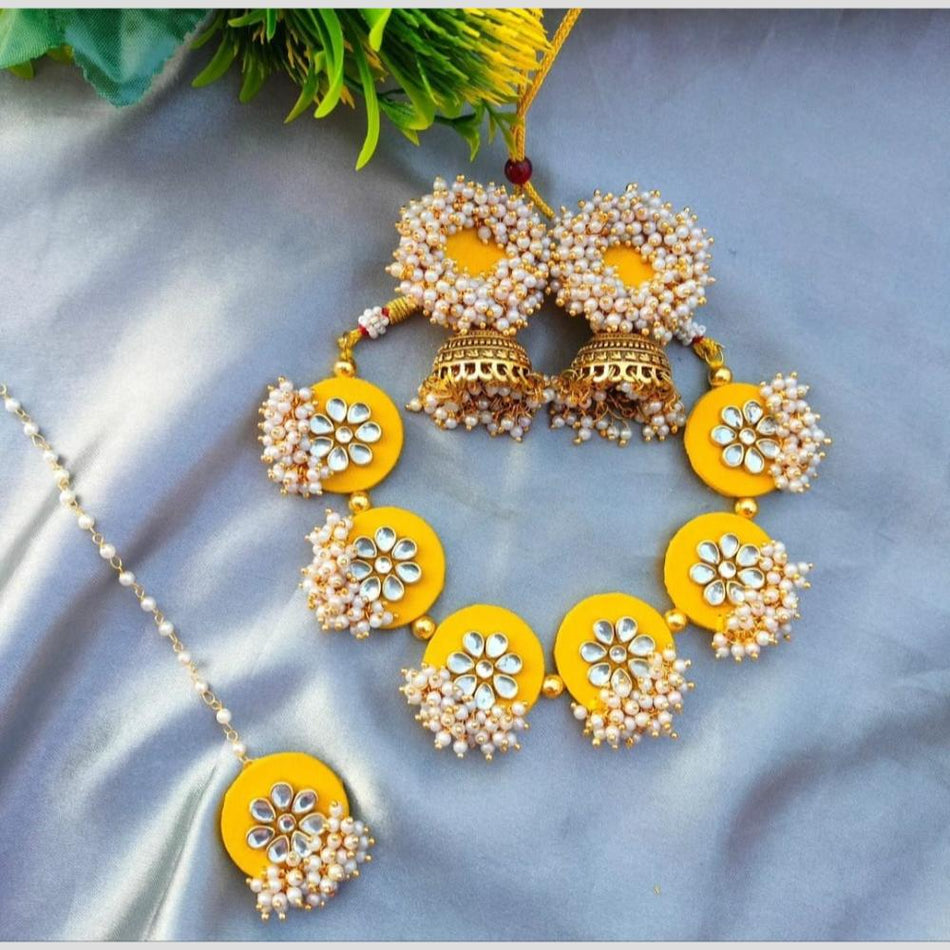 Pearl Kundan Necklace in Gold Tone for Haldi Wear | Bridal Jewellery India