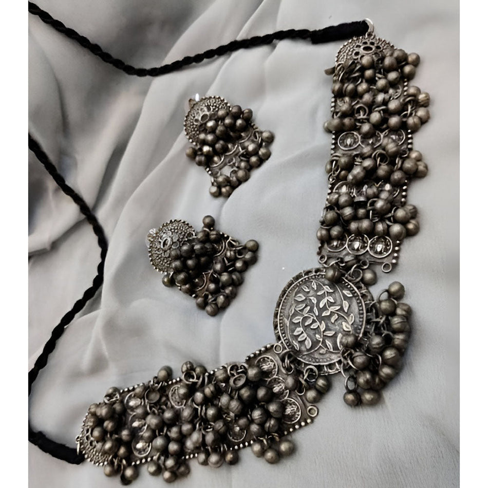 Pearls in Oxidised Silver Choker Set | Bridal Jewellery India