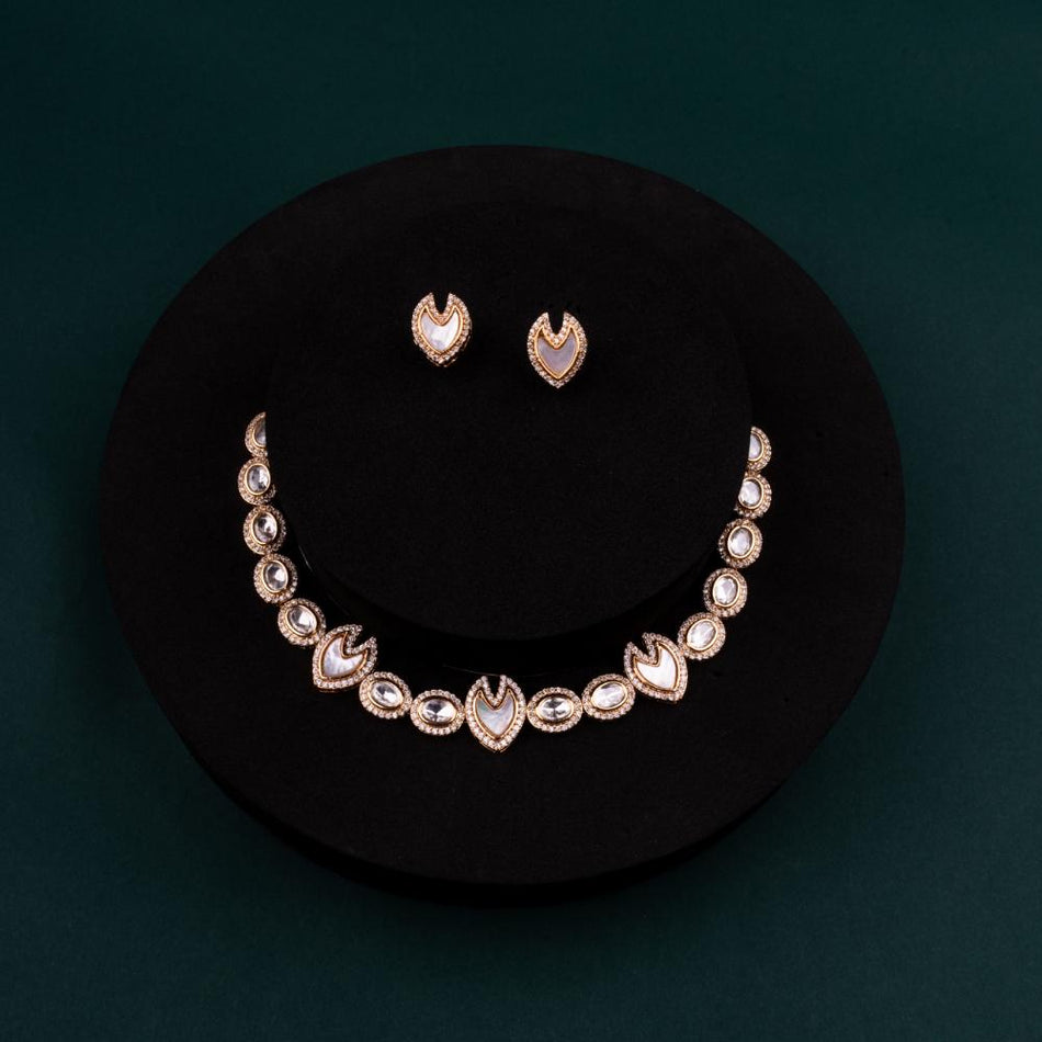 Gold Tone Polki Kundan Necklace for Bridal Wear | Bridal Jewellery India