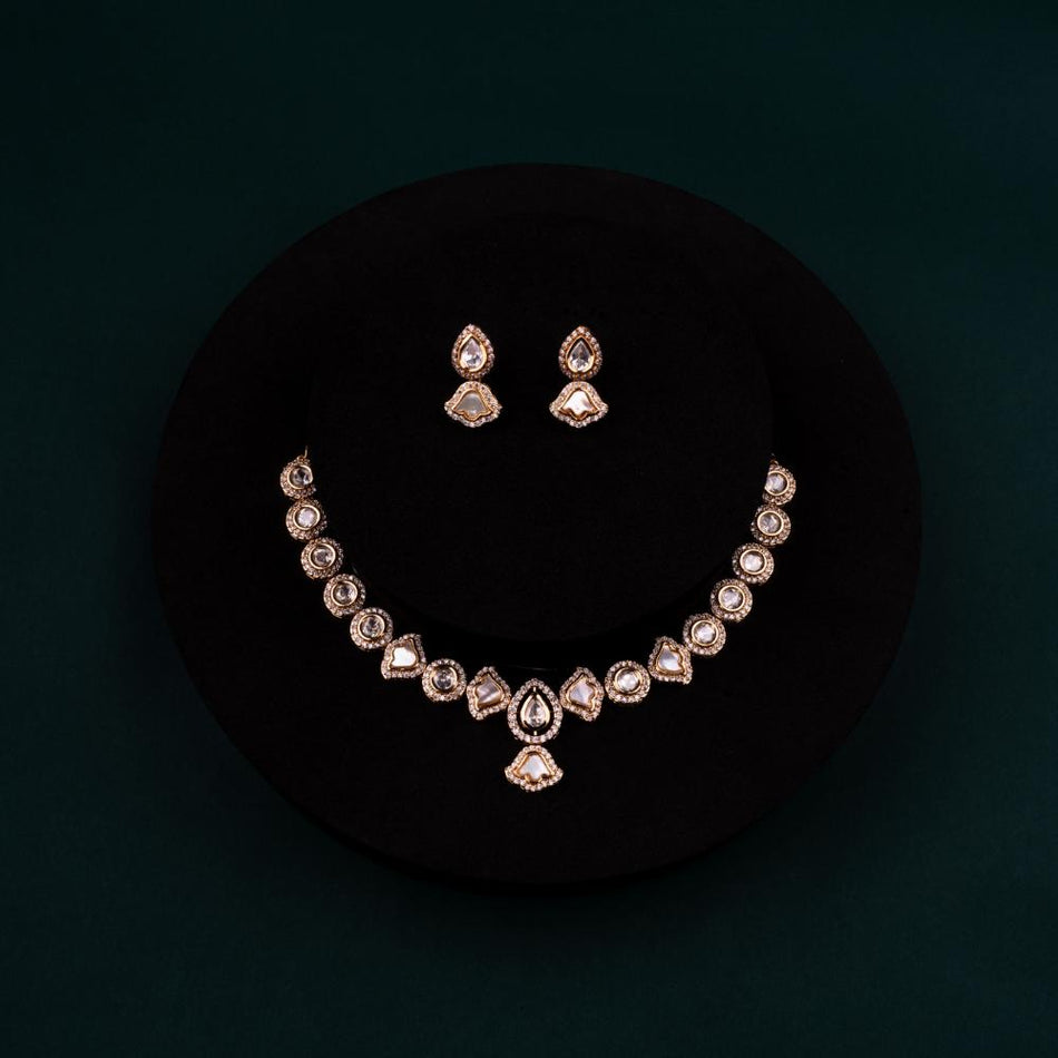 Gold Tone Kundan Necklace for Bridal Wear | Bridal Jewellery India