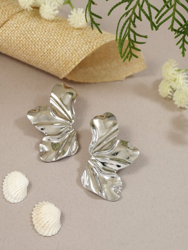 Dangle Earrings in Silver with Light Details | Bridal Jewellery India